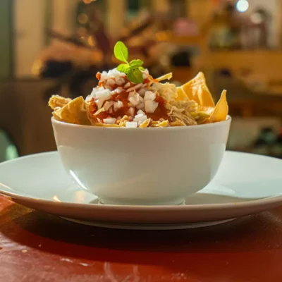 Chilaquiles-Rojos-El-Sabor-De-Carmelita