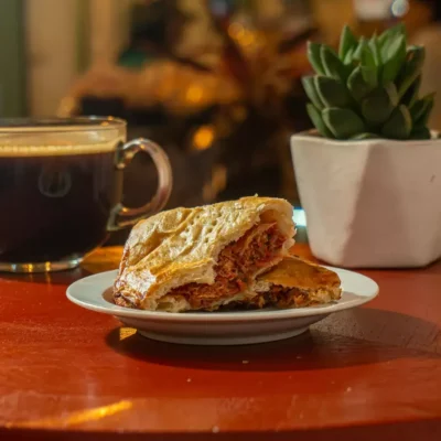 Empanada-Atun-El-Sabor-De-Carmelita